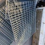 Galvanizli Sacdan Mamul Izgara Takımı (Montaj ve sabitleme elemanları dahil) ( Grup 1 ) ( en az Sınıf A 15 ) Sadece yayalar ve bisikletliler tarafından kullanılan alanlar için Galvanizli Sacdan Mamul Izgara Takımı (Montaj ve sabitleme elemanları dahil) ( Grup 1 ) ( en az Sınıf A 15 ) Sadece yayalar ve bisikletliler tarafından kullanılan alanlar için