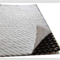 HDPE ızgara 500 gr/m² + iki tarafı 200 gr/m² Geotekstil Keçe Lamineli